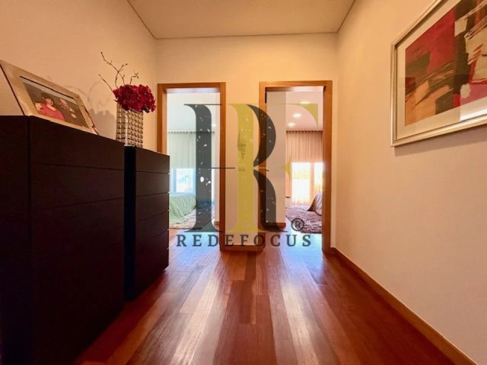 Moradia T3 para Venda em Escapães Foto 12