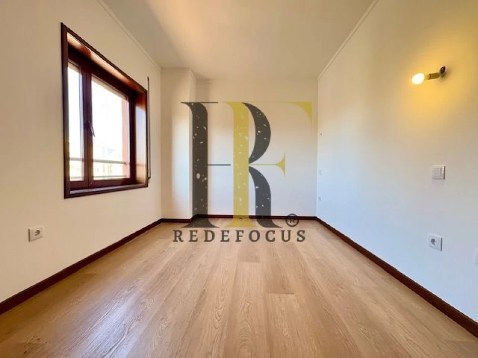 Apartamento T3 para Venda em Esmoriz Foto 13