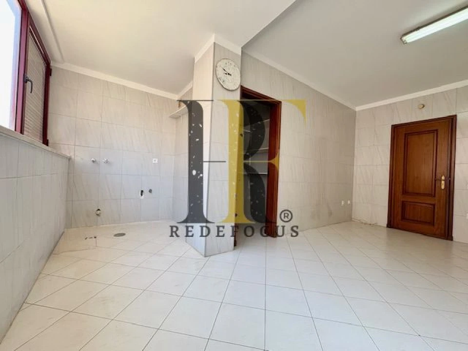 Apartamento T3 para Venda em Esmoriz Foto 11