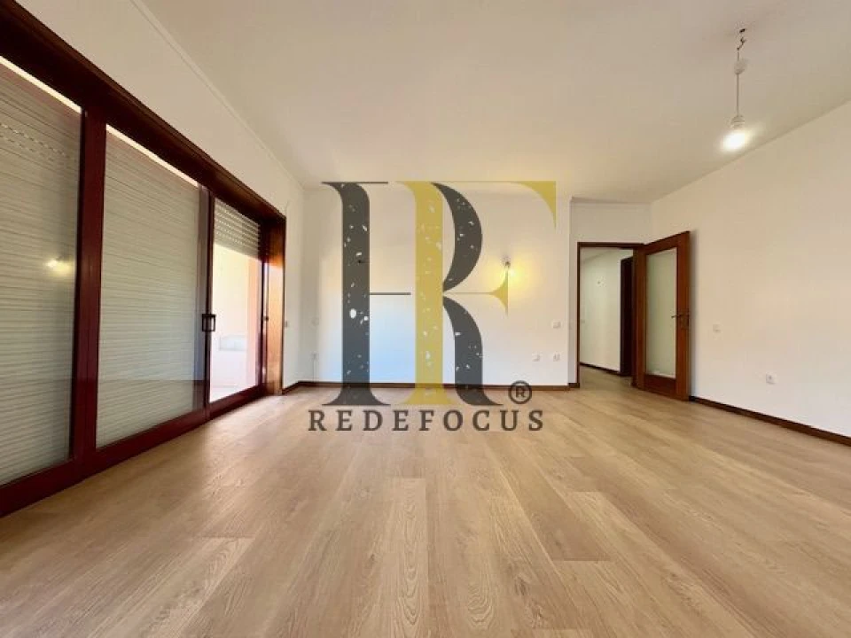 Apartamento T3 para Venda em Esmoriz Foto 3