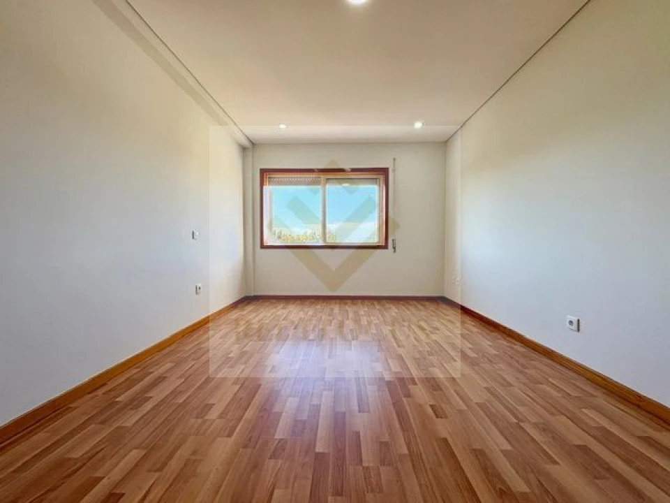 Apartamento T2 para Venda em Rio Meão Foto 18