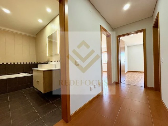 Apartamento T2 para Venda em Rio Meão Foto 14