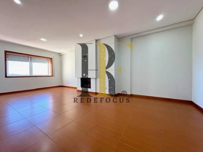 Apartamento T2 para Venda em Rio Meão Foto 3