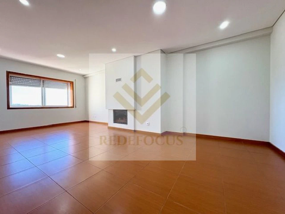 Apartamento T2 para Venda em Rio Meão Foto 3