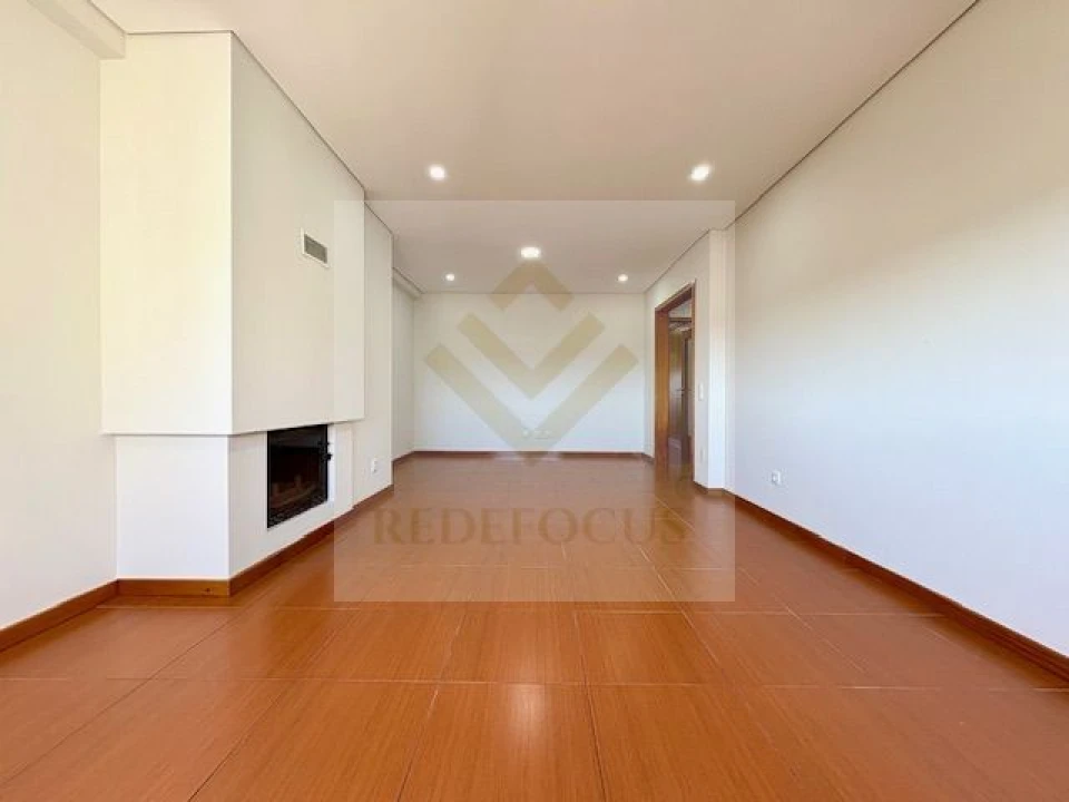 Apartamento T2 para Venda em Rio Meão Foto 5