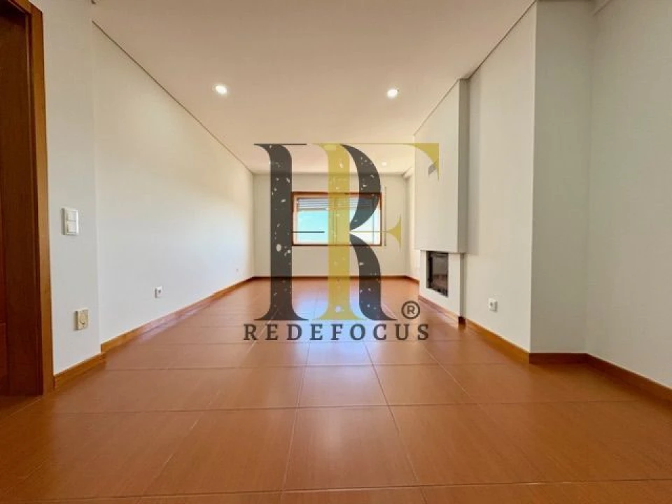 Apartamento T2 para Venda em Rio Meão Foto 4