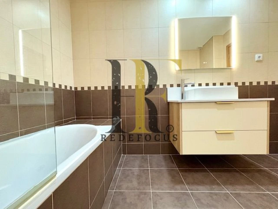 Apartamento T2 para Venda em Rio Meão Foto 16