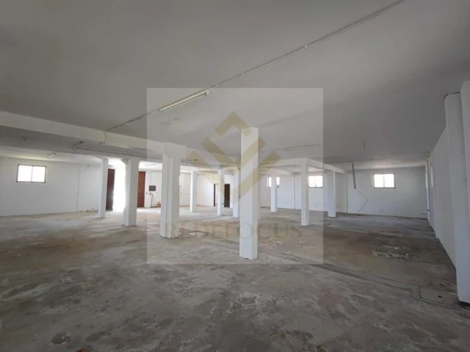 Loja para Venda em O. Azeméis, Riba-Ul, Ul, Macinhata Seixa, Madail Foto 2