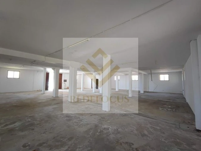 Loja para Venda em O. Azeméis, Riba-Ul, Ul, Macinhata Seixa, Madail Foto 2