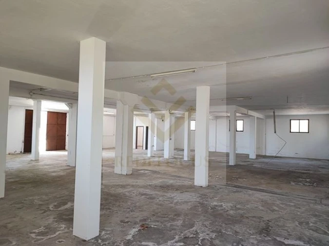 Loja para Venda em O. Azeméis, Riba-Ul, Ul, Macinhata Seixa, Madail Foto 3