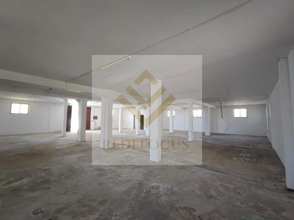 Loja para Venda em O. Azeméis, Riba-Ul, Ul, Macinhata Seixa, Madail Foto 2