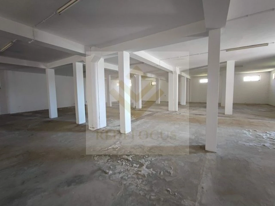 Loja para Venda em O. Azeméis, Riba-Ul, Ul, Macinhata Seixa, Madail Foto 5