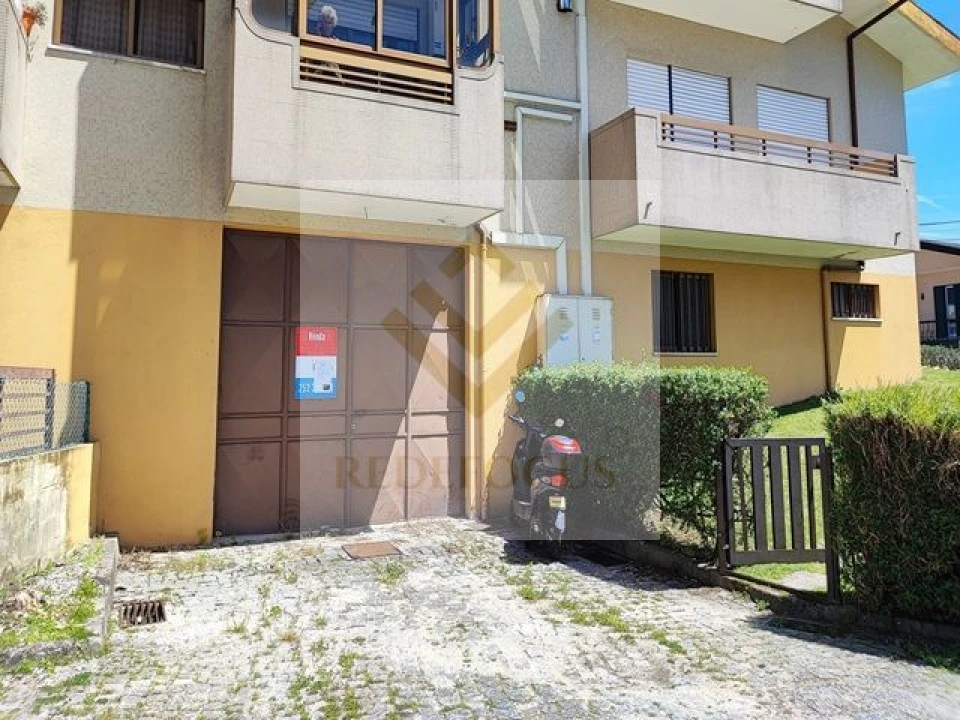 Loja para Venda em O. Azeméis, Riba-Ul, Ul, Macinhata Seixa, Madail Foto 1