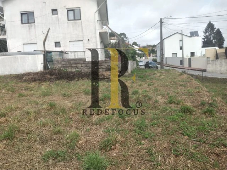 Terreno para Venda em Fiães Foto 4