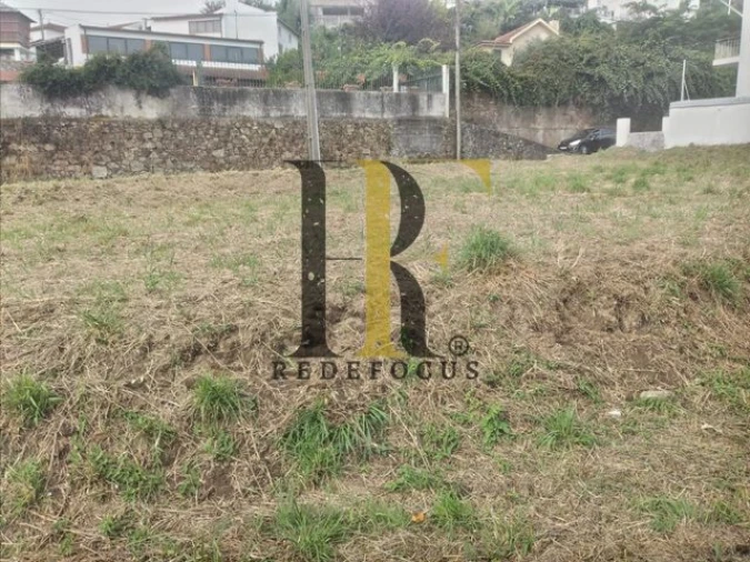 Terreno para Venda em Fiães Foto 3