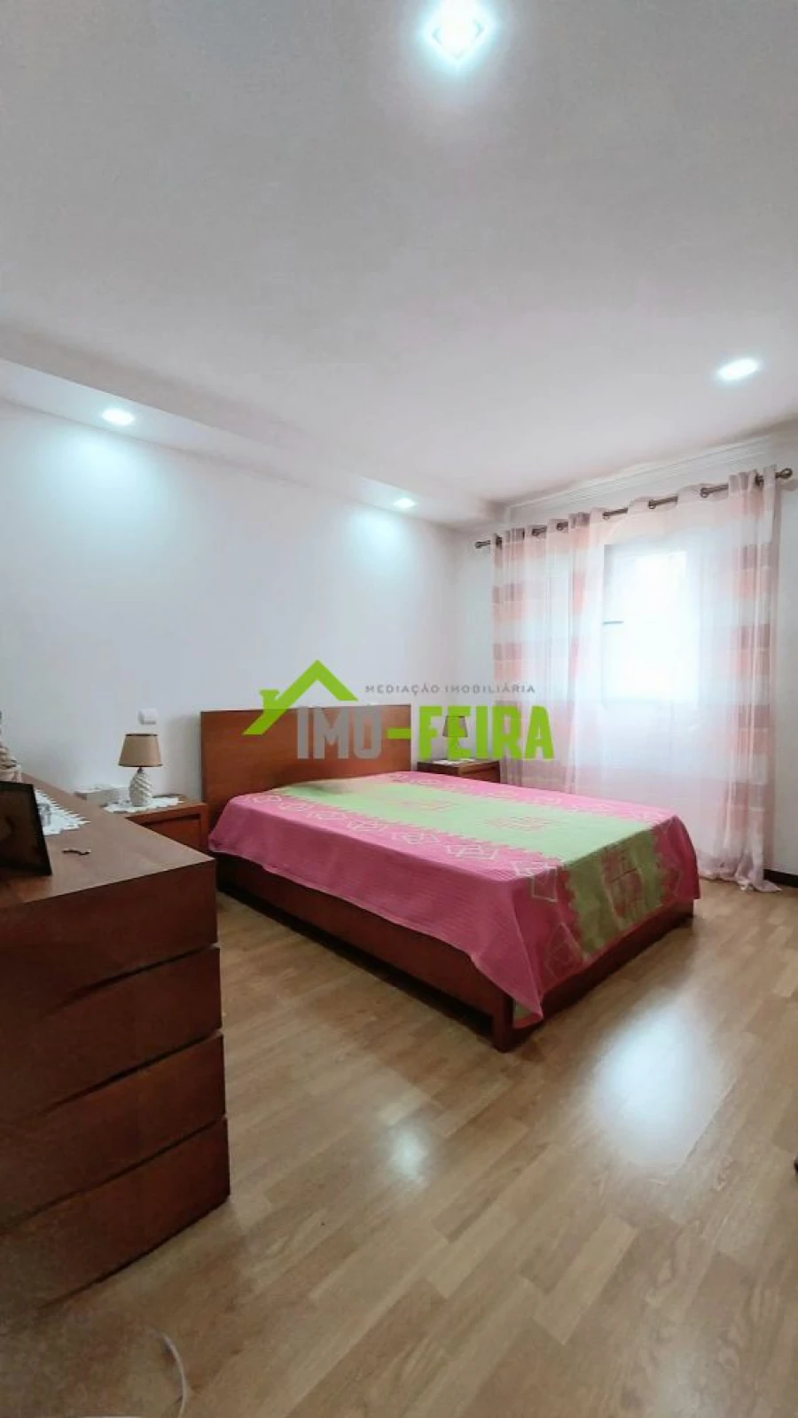 Moradia T5 para Venda em Sanguedo Foto 11