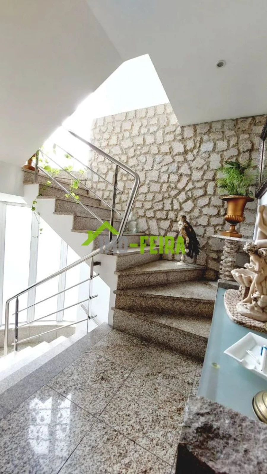 Moradia T5 para Venda em Sanguedo Foto 15