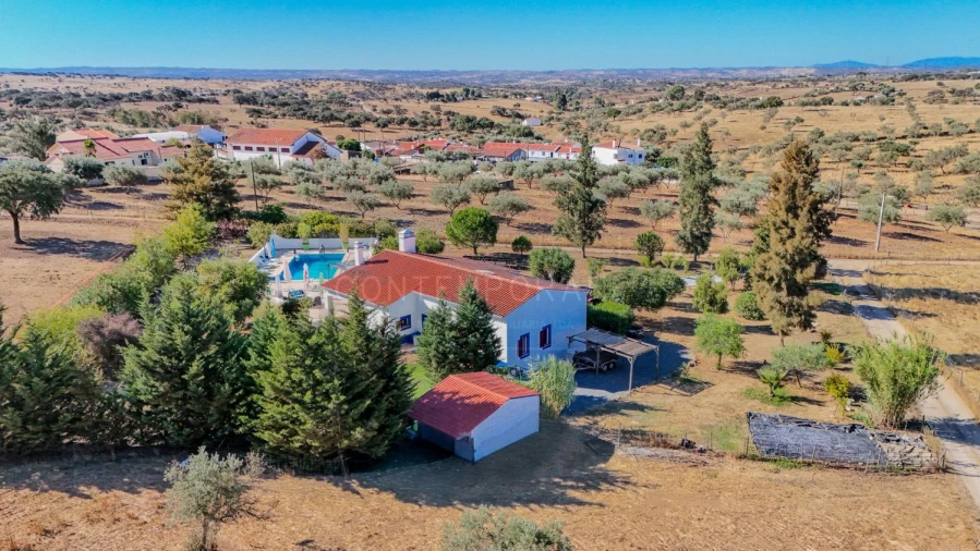 Quinta T4 para Venda em Ourique Foto 47