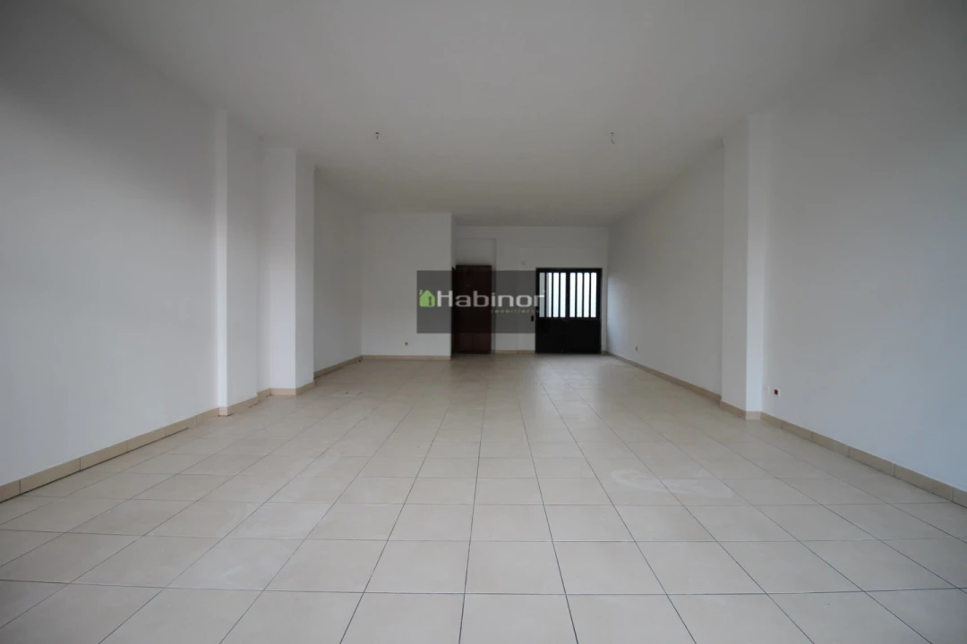 Loja para Venda em Santa Maria Maior e Monserrate e Meadela Foto 4