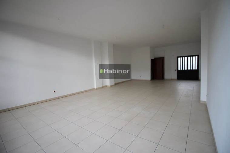 Loja para Venda em Santa Maria Maior e Monserrate e Meadela Foto 2