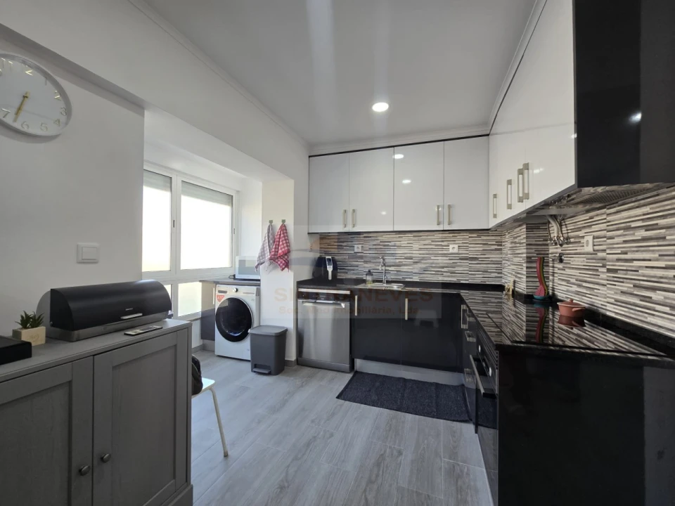 Apartamento T2 para Venda em Mina de Água Foto 6