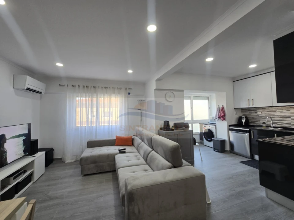 Apartamento T2 para Venda em Mina de Água Foto 8