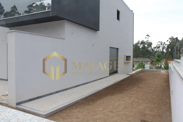 Moradia T3 para Venda em Lobão, Gião, Louredo e Guisande Foto 2