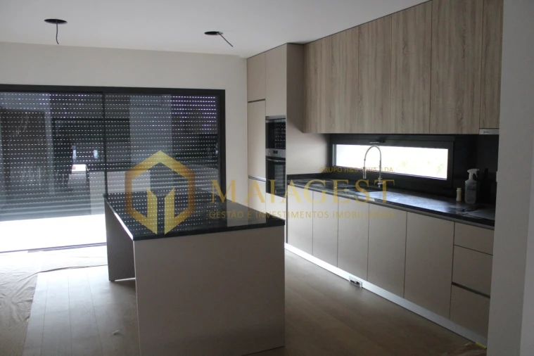 Moradia T3 para Venda em Lobão, Gião, Louredo e Guisande Foto 12