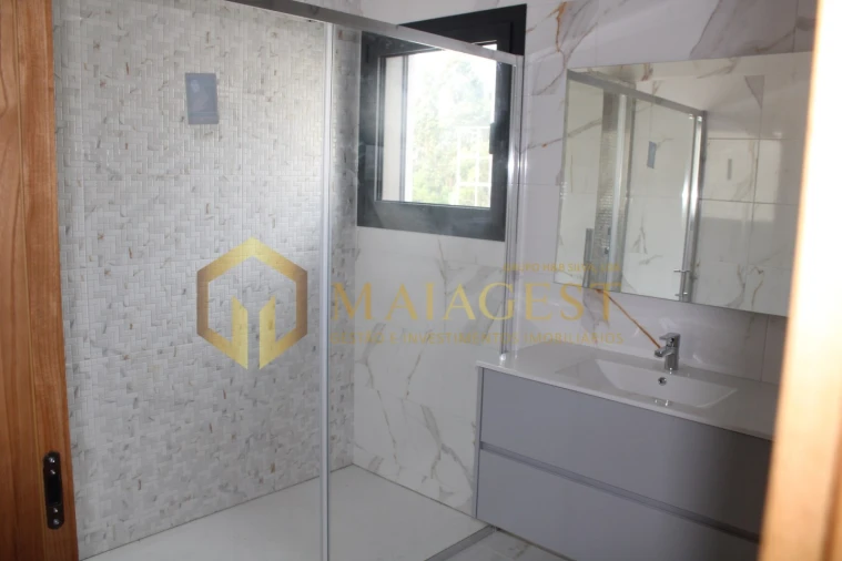 Moradia T3 para Venda em Lobão, Gião, Louredo e Guisande Foto 32