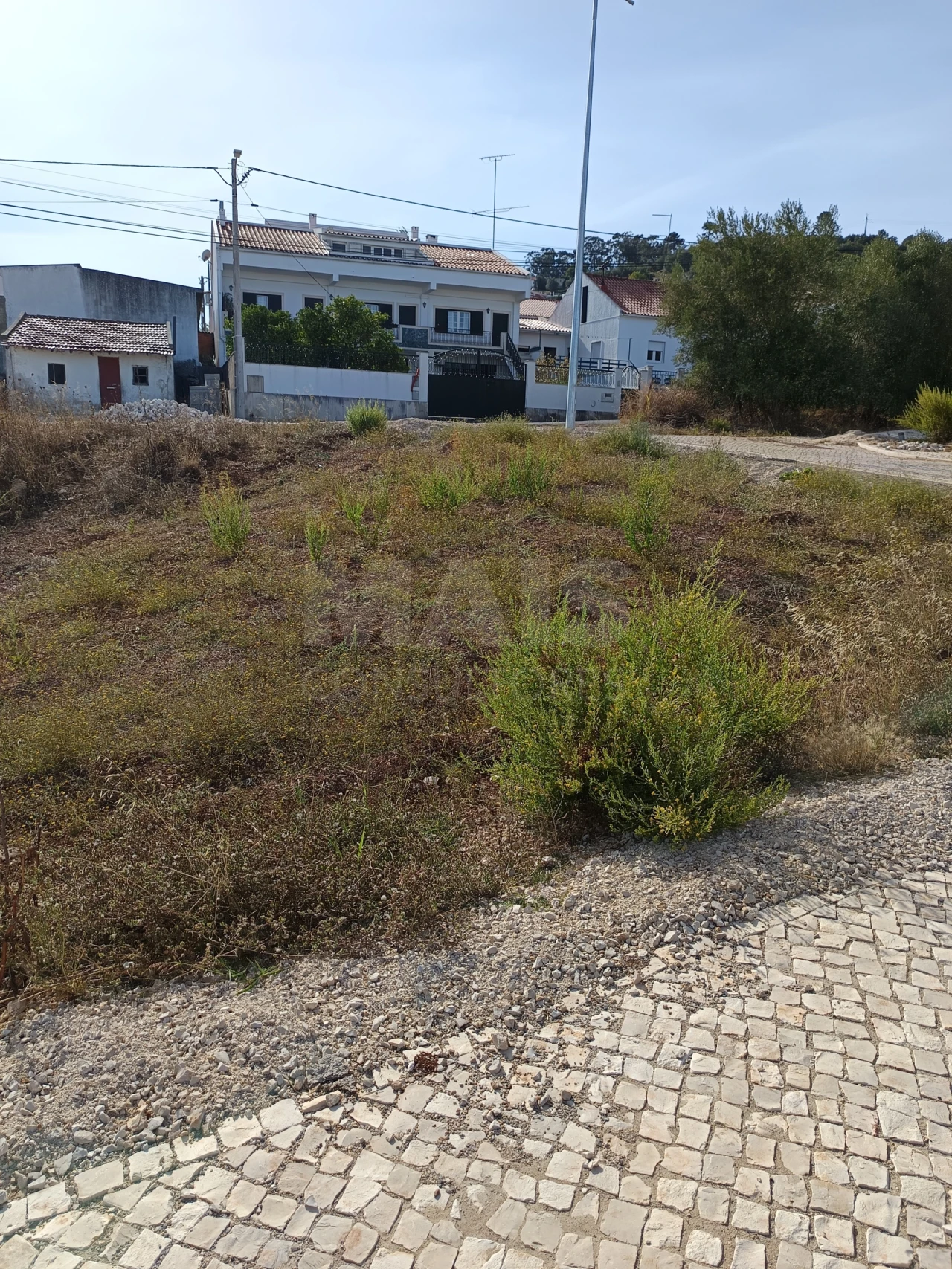 Terreno para Venda em Loures Foto 1
