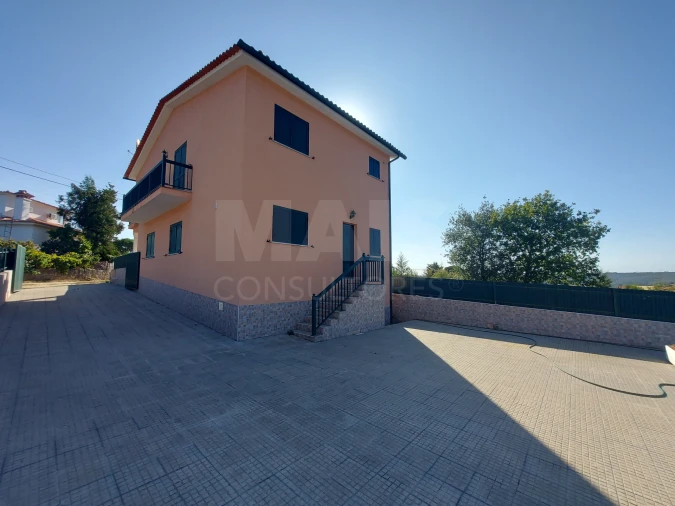 Moradia T3 para Venda em Côja e Barril de Alva Foto 5