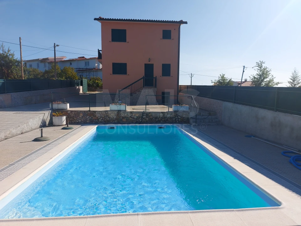 Moradia T3 para Venda em Côja e Barril de Alva Foto 4