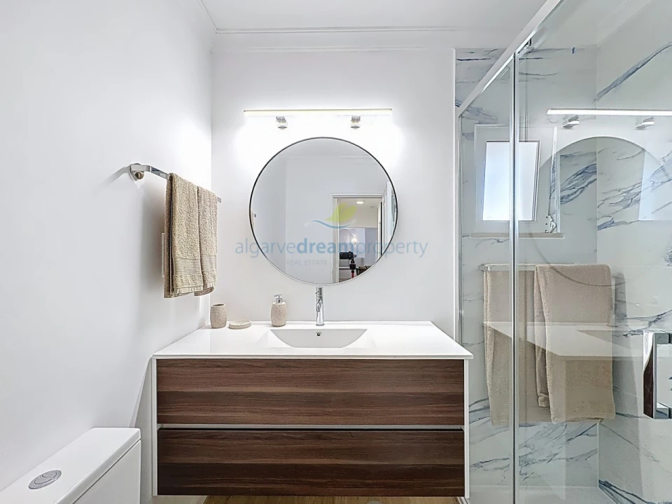 Apartamento T2 para Venda em Albufeira e Olhos de Água Foto 23