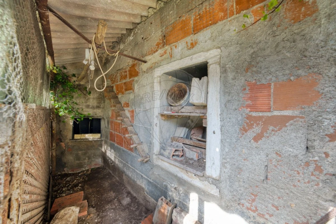 Moradia T2 para Venda em Almoster Foto 36