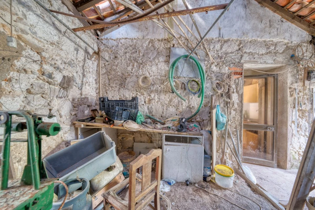 Moradia T2 para Venda em Almoster Foto 20