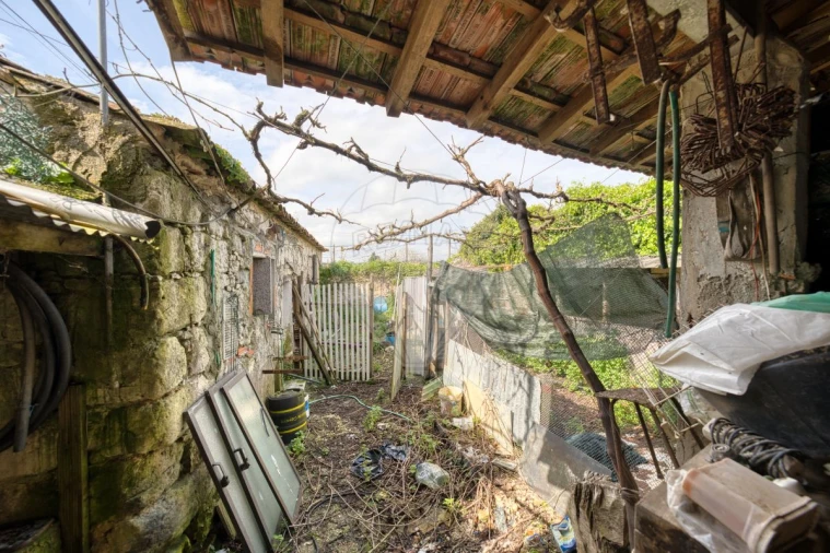 Moradia T2 para Venda em Almoster Foto 31