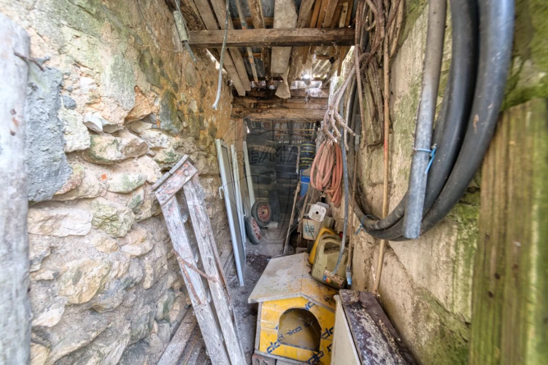 Moradia T2 para Venda em Almoster Foto 25