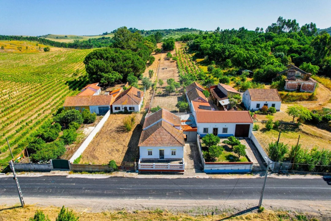 Moradia T2 para Venda em Manique do Intendente, Vila Nova de São Pedro e Maçussa Foto 32