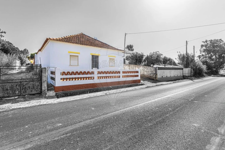 Moradia T2 para Venda em Manique do Intendente, Vila Nova de São Pedro e Maçussa Foto 3