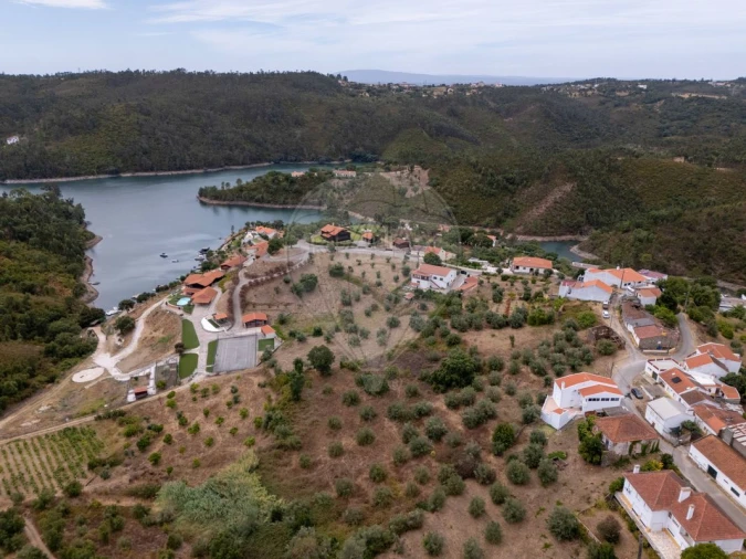 Moradia T2 para Venda em Serra e Junceira Foto 20