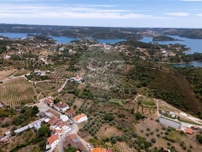 Moradia T2 para Venda em Serra e Junceira Foto 23