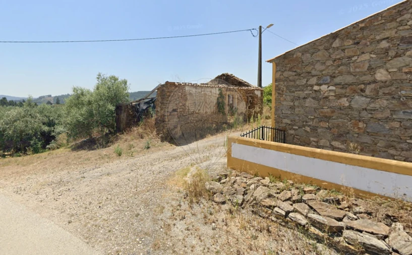 Moradia T2 para Venda em Serra e Junceira Foto 29