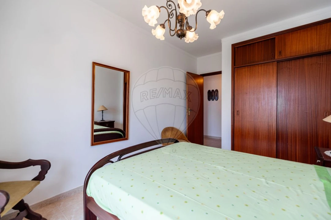 Apartamento T2 para Venda em Atouguia da Baleia Foto 1