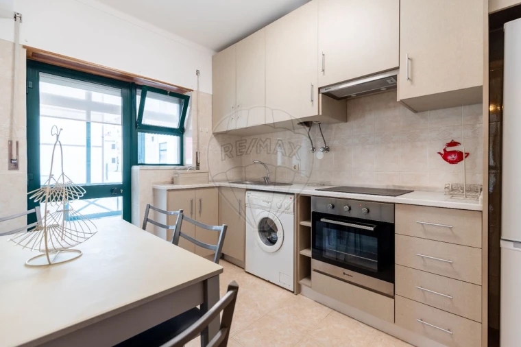 Apartamento T2 para Venda em Atouguia da Baleia Foto 2