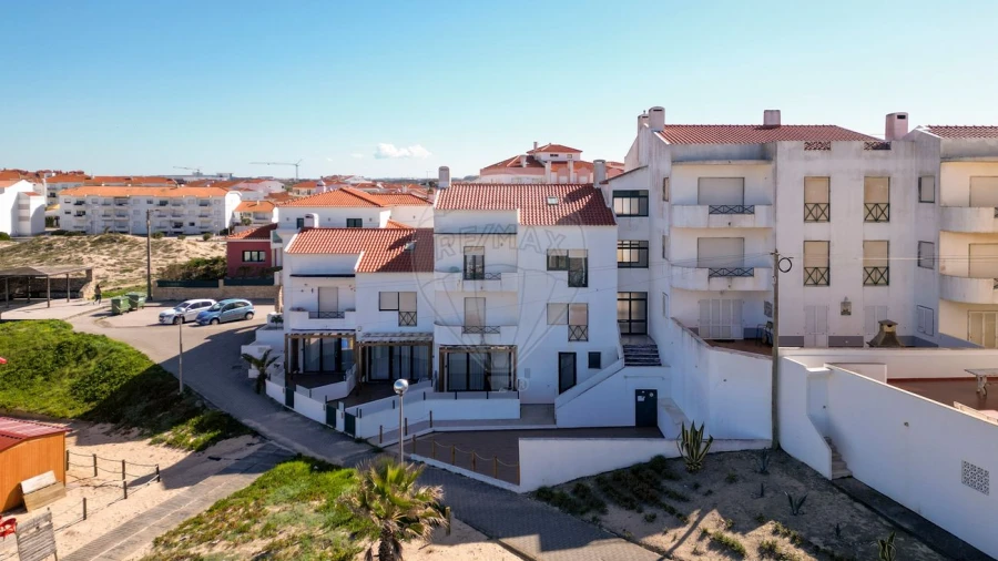 Apartamento T2 para Venda em Atouguia da Baleia Foto 26