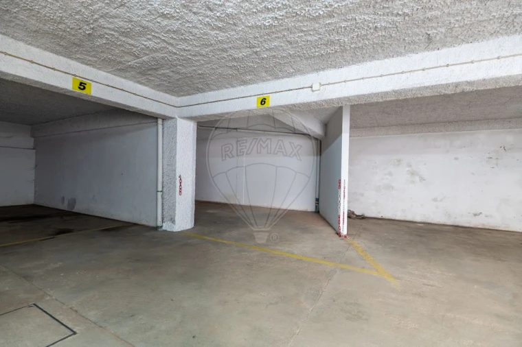 Apartamento T2 para Venda em Atouguia da Baleia Foto 5