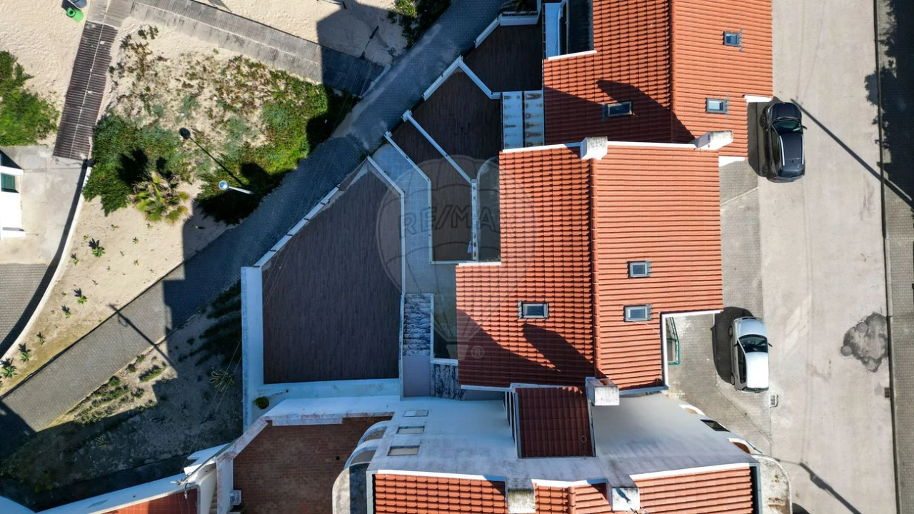 Apartamento T2 para Venda em Atouguia da Baleia Foto 29