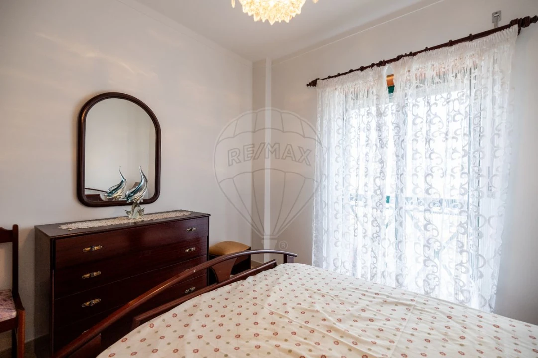 Apartamento T2 para Venda em Atouguia da Baleia Foto 15