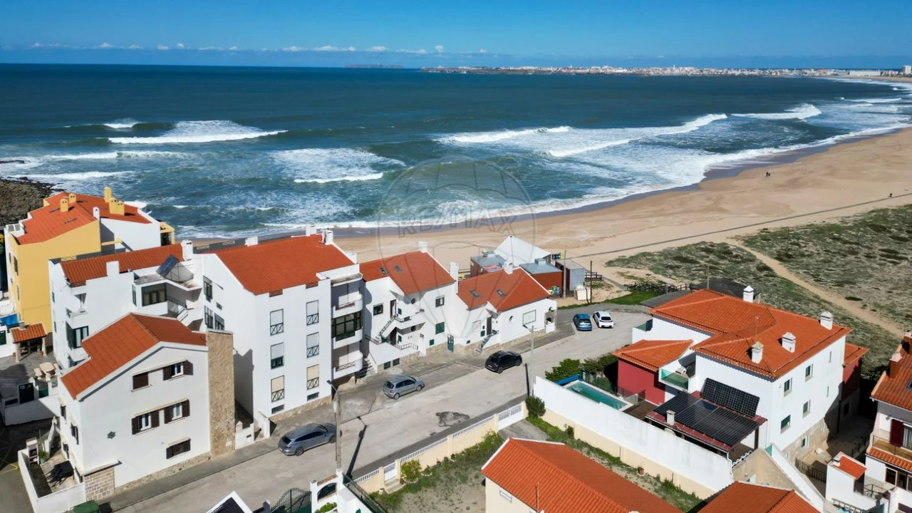 Apartamento T2 para Venda em Atouguia da Baleia Foto 35