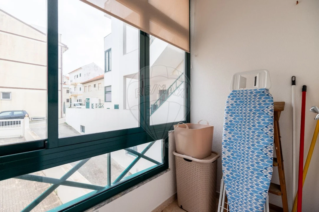 Apartamento T2 para Venda em Atouguia da Baleia Foto 17